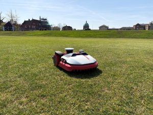 Raising standards at Haileybury with Kress robotic mowers