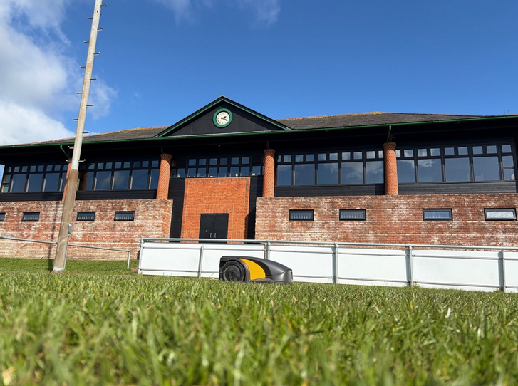 STIGA robot mowers scrum down at Dorchester RFC