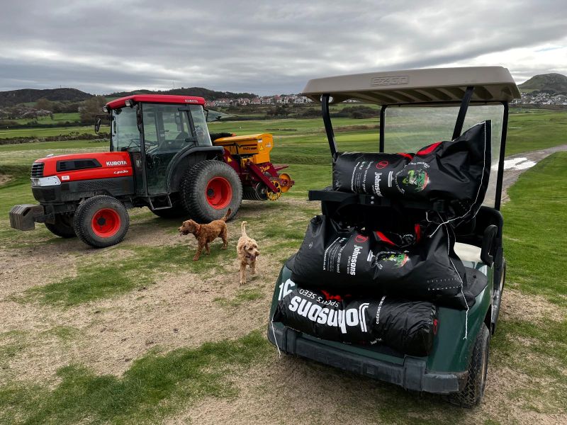 Drought-tolerant Johnsons mixtures stand up to the coastal challenges at North Wales Golf Club