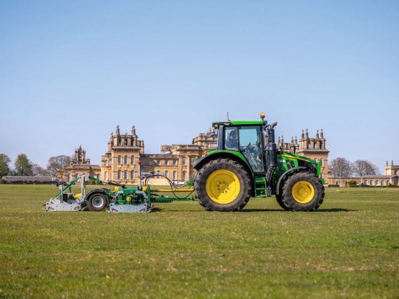 Major TDR remains the mower of choice at Blenheim Palace